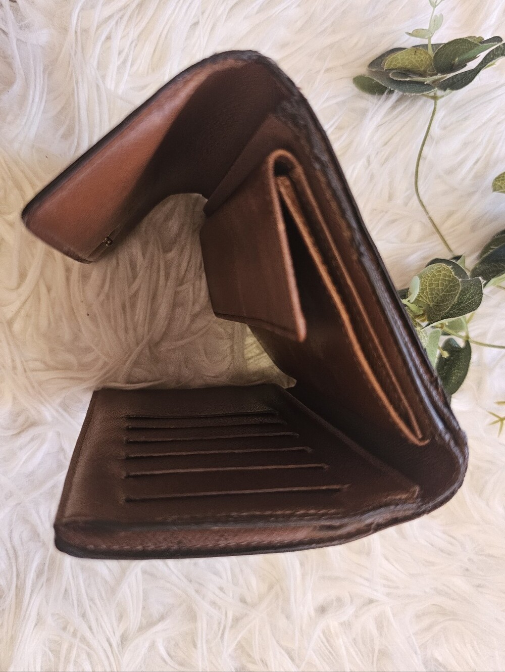 Louis Vuitton Portè Tresor Vintage Compact Trifold Wallet - Picture 6 of 16